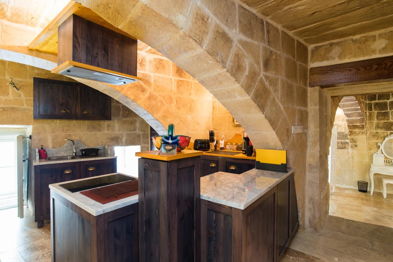 1 Bedroom Heritage Apartment Валетта Экстерьер фото